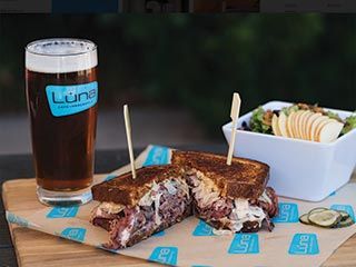 Luna Cafe